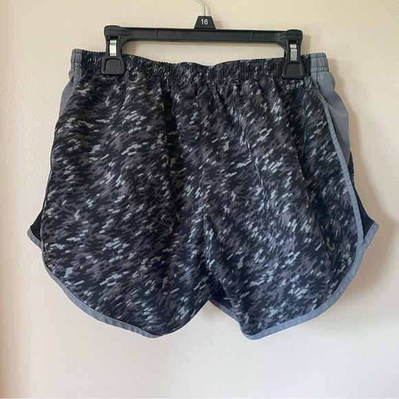 Nike Dri-Fit Running Shorts - Picture 6 of 10